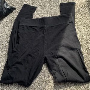 Black leggings